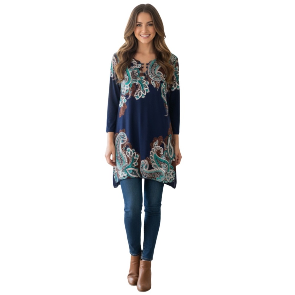 Women’s JM collection tunic top Never worn Beautiful embellishments Medium